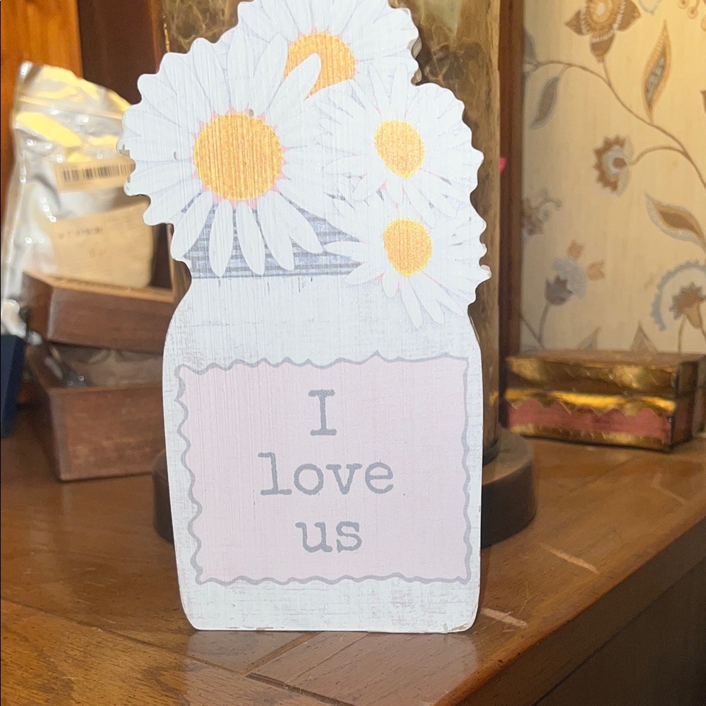 Floral Wall Art with Daisies - White and Yellow